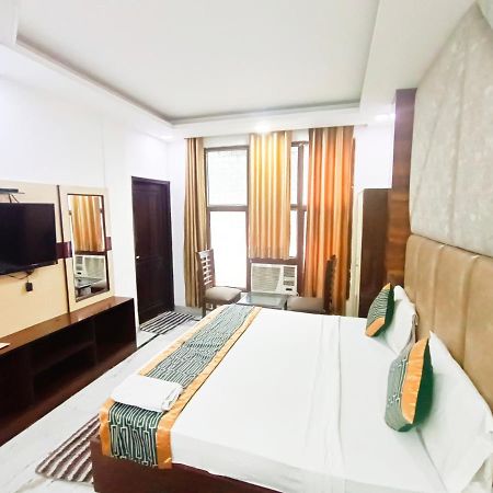 Hotel Krone Near Igi Airport Delhi 新德里 外观 照片
