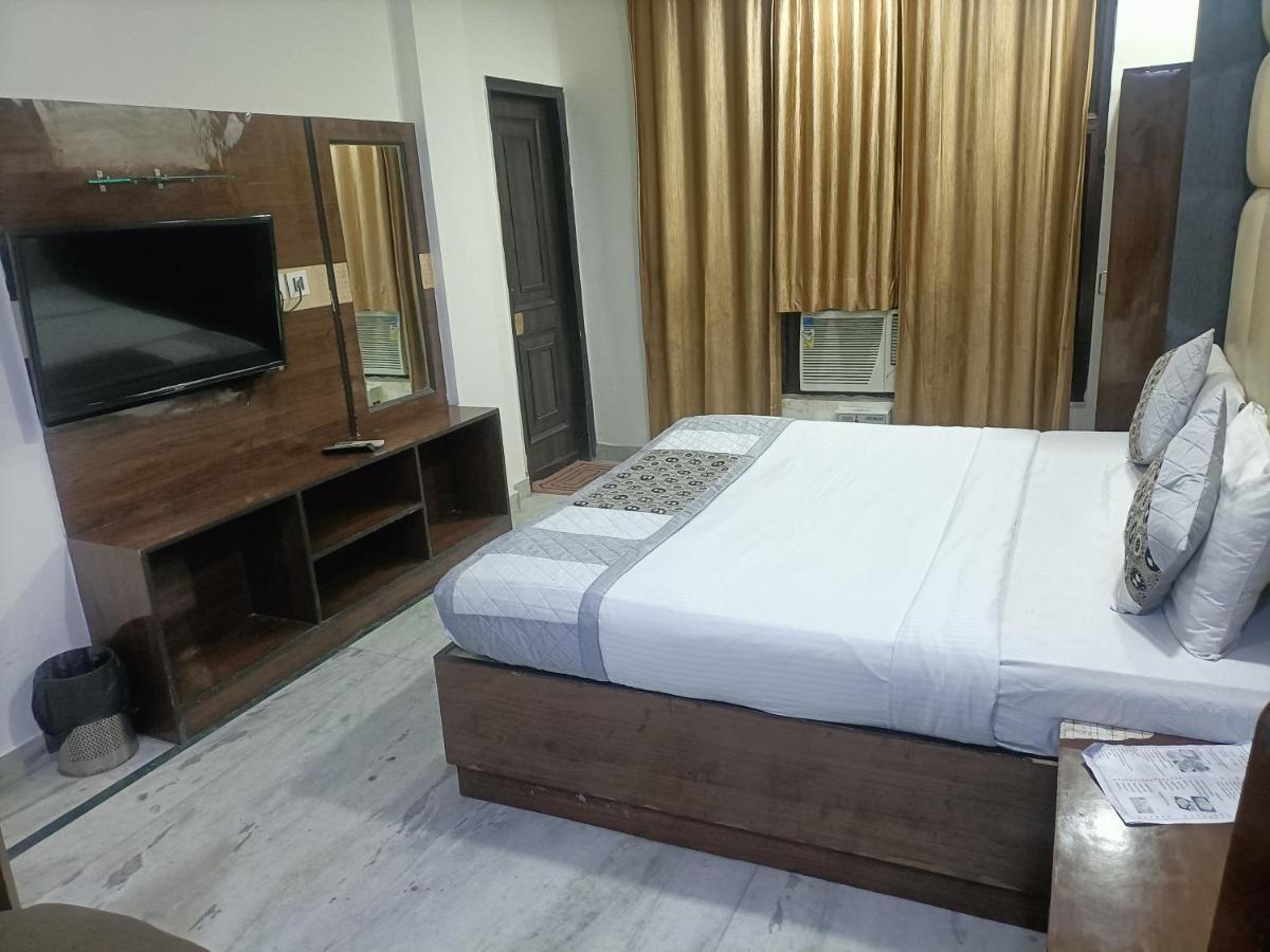 Hotel Krone Near Igi Airport Delhi 新德里 外观 照片