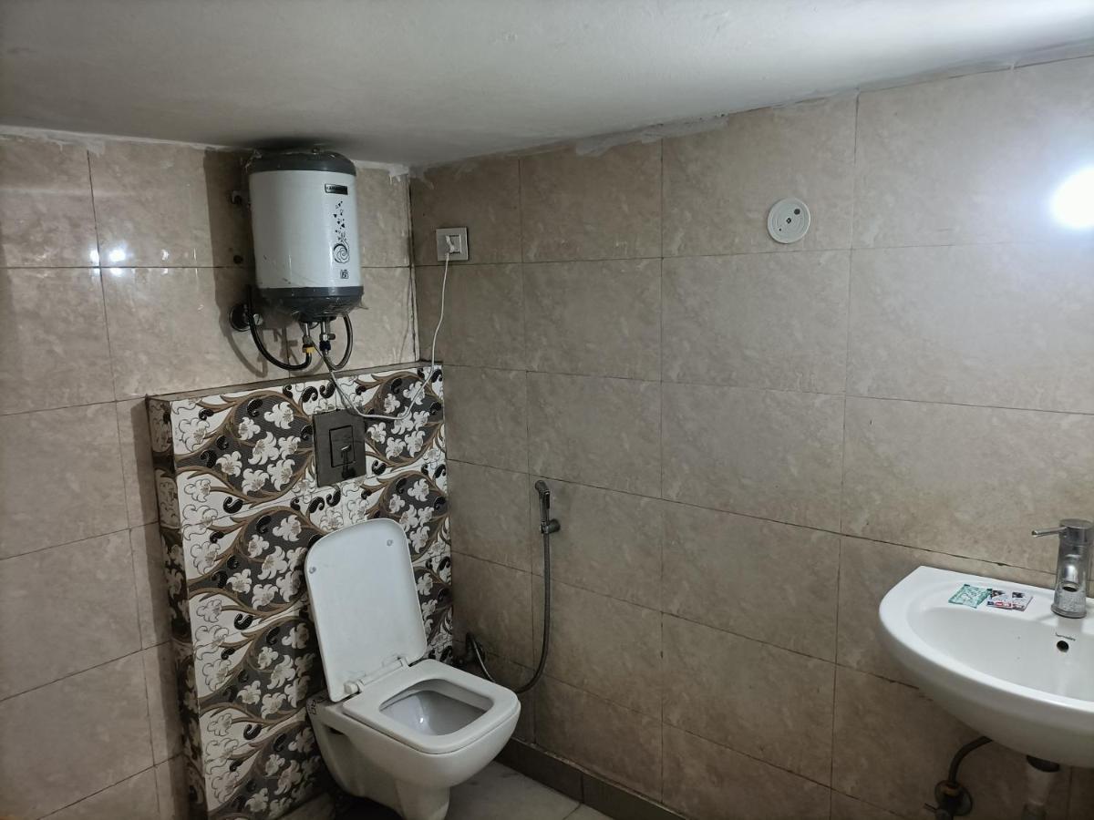 Hotel Krone Near Igi Airport Delhi 新德里 外观 照片