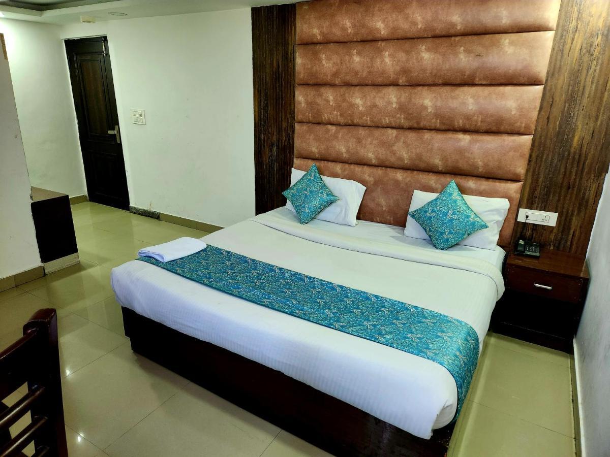 Hotel Krone Near Igi Airport Delhi 新德里 外观 照片