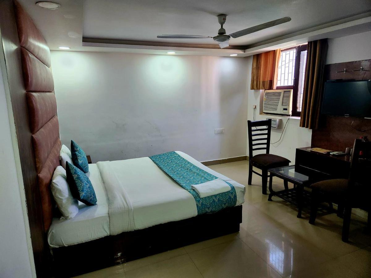 Hotel Krone Near Igi Airport Delhi 新德里 外观 照片