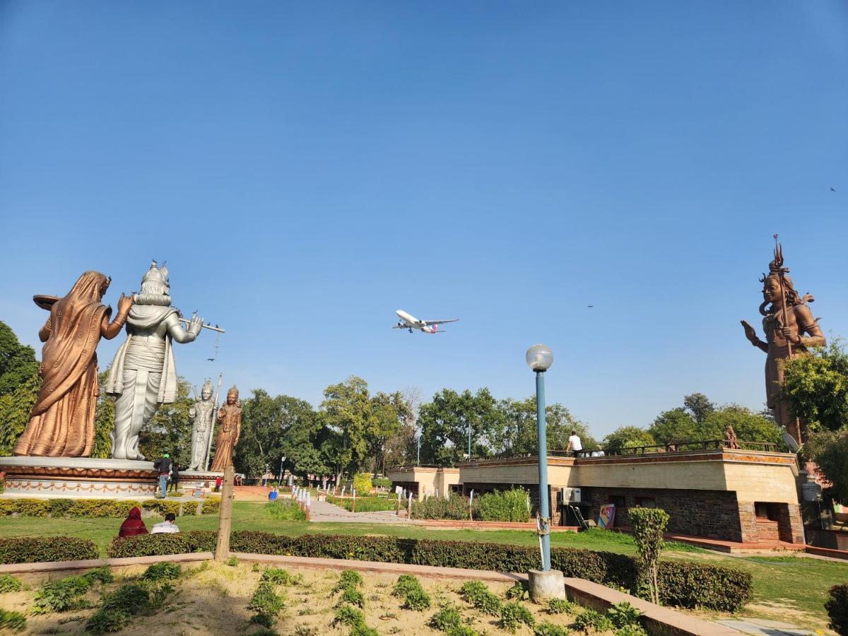 Hotel Krone Near Igi Airport Delhi 新德里 外观 照片