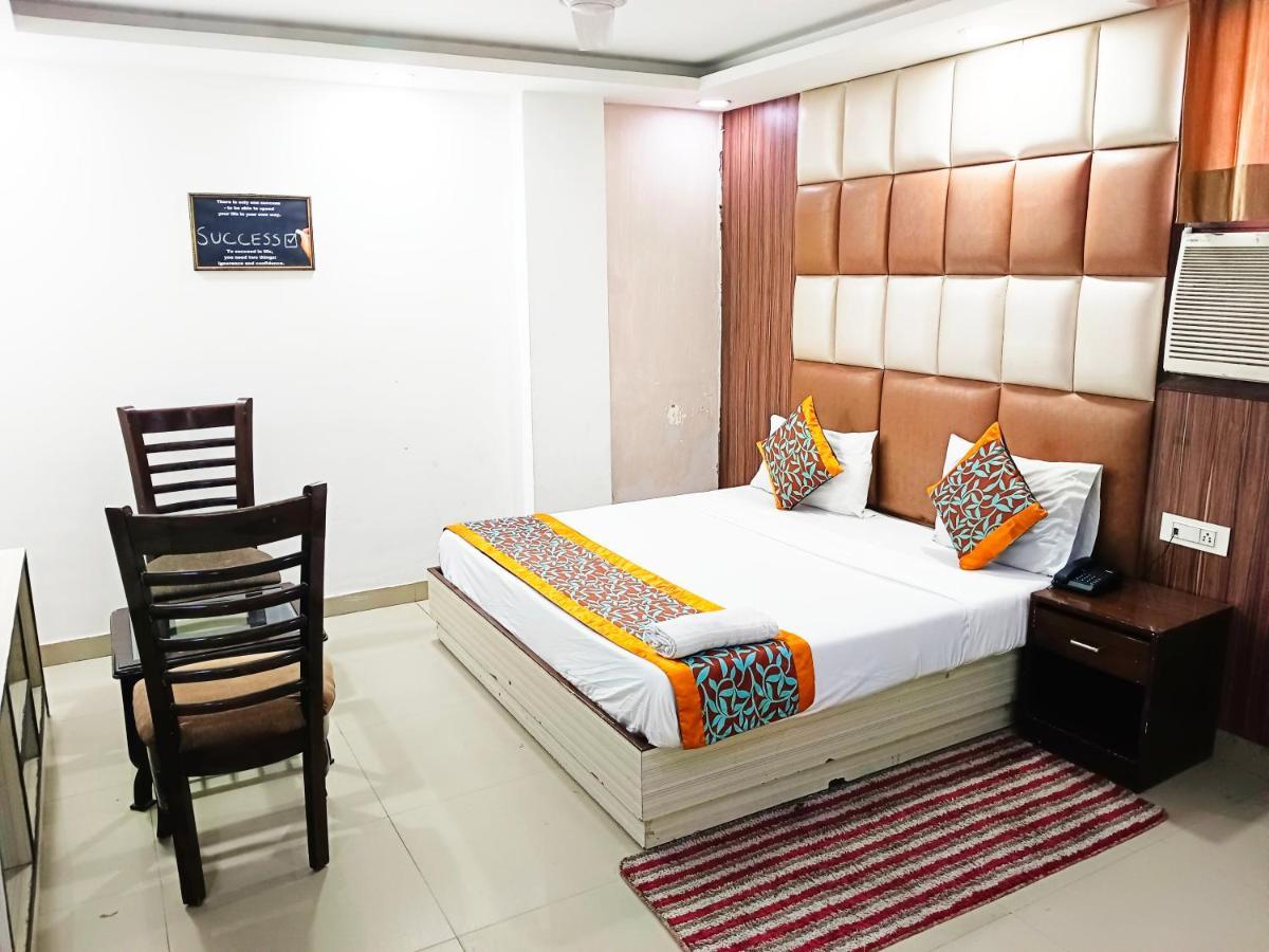 Hotel Krone Near Igi Airport Delhi 新德里 外观 照片